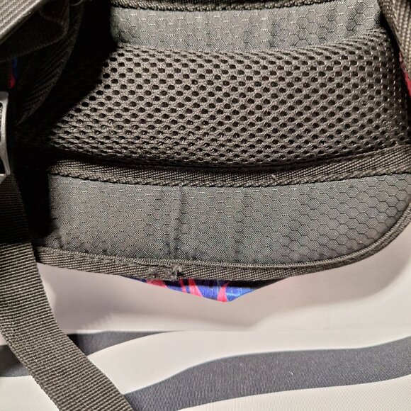 Vibedration Hydration Backpack w/o bladder - blue pink tropical - USED main image 10